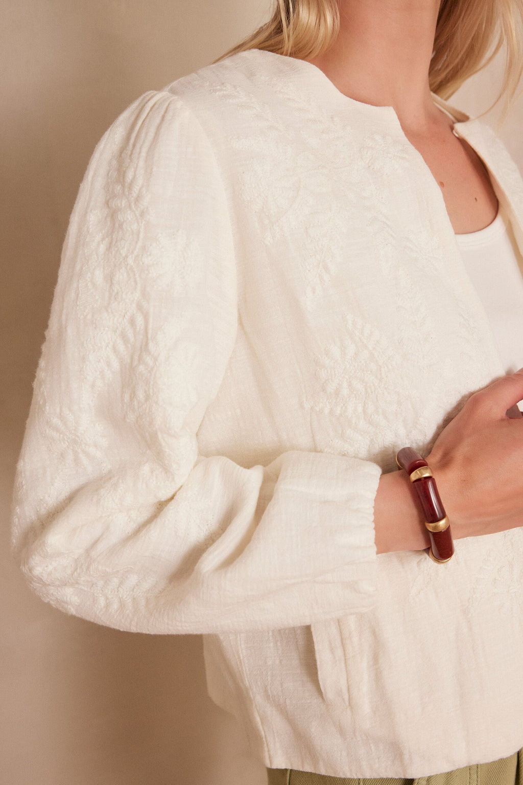 Chaqueta Pamina Bordada - Crema