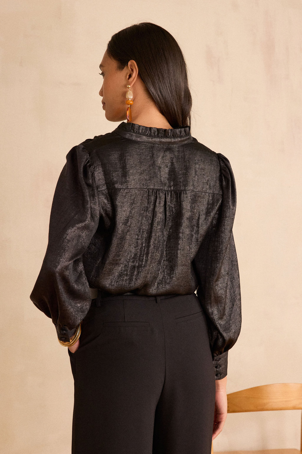 Blusa Beth Foil - Noir