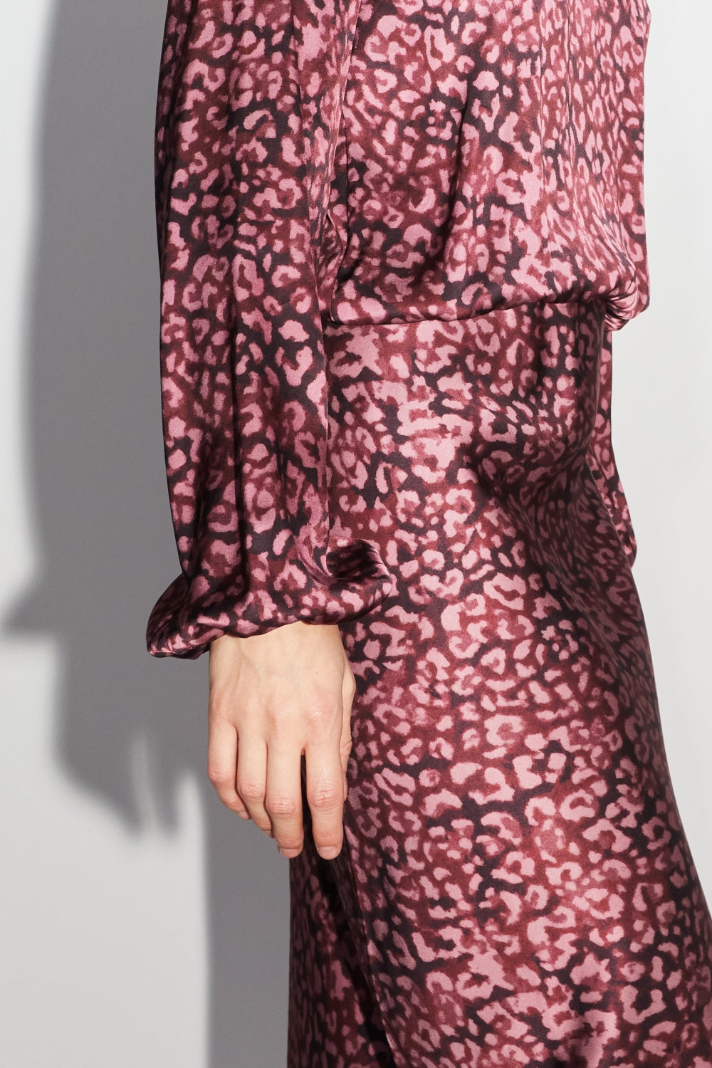 The Daisy Reversible Wrap-around Blouse Néoléo Bordeaux