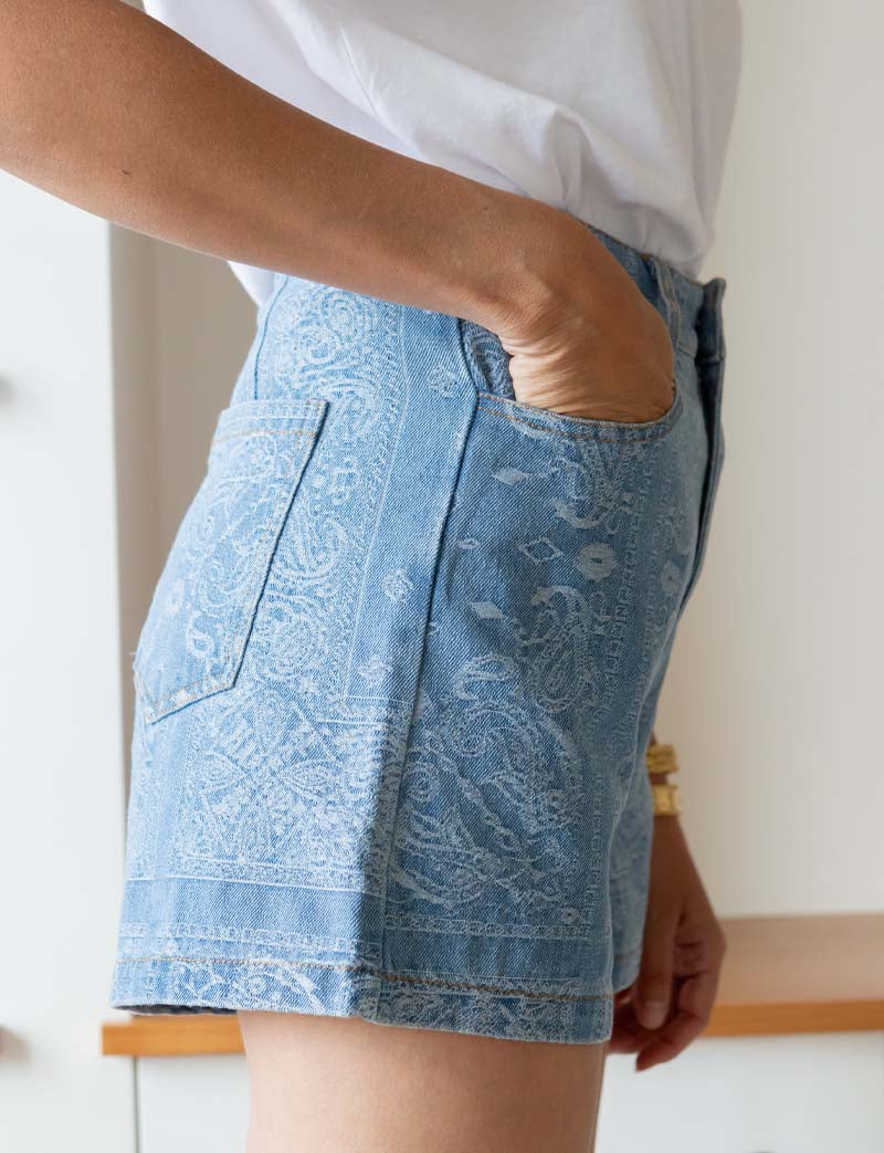 Blaue Bandana-Shorts Vasil