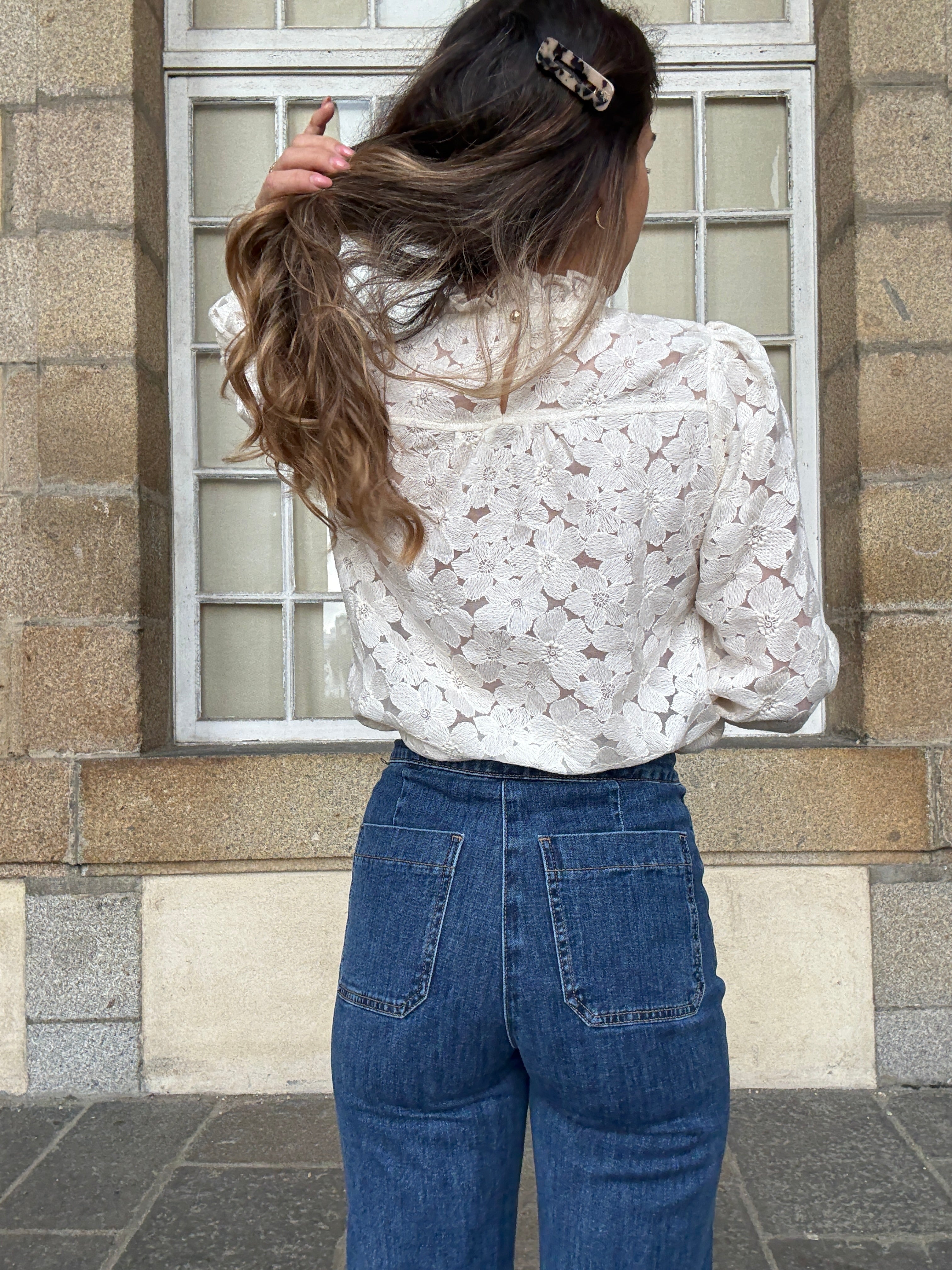 Blouse En Dentelle Écrue Alma