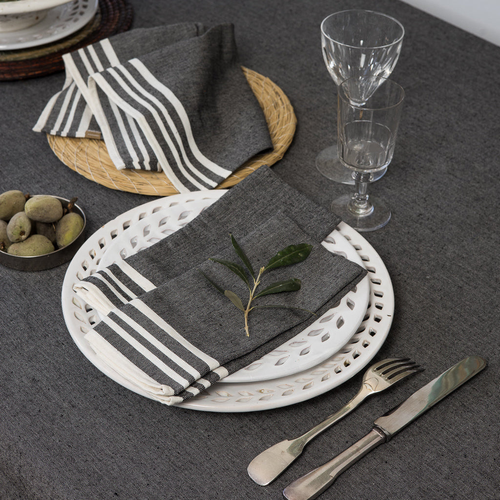 Mahdia - Nappe + 4 Serviettes - Noir