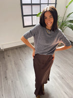 Camiseta de punto gris
