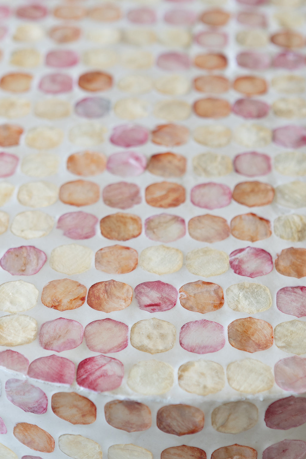 Mueble auxiliar Elora - Conchas de Capiz rosa