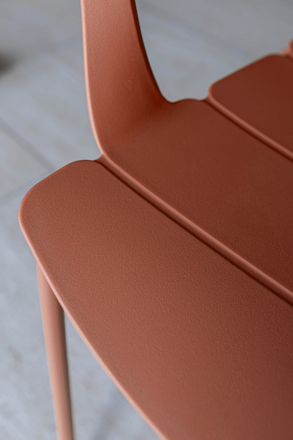 Juego de 4 sillones de mesa para interior Montauk - Polipropileno y metal ladrillo