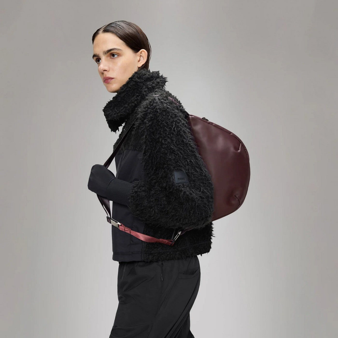 Valera Shoulder W3 Depth Bag - Unisex