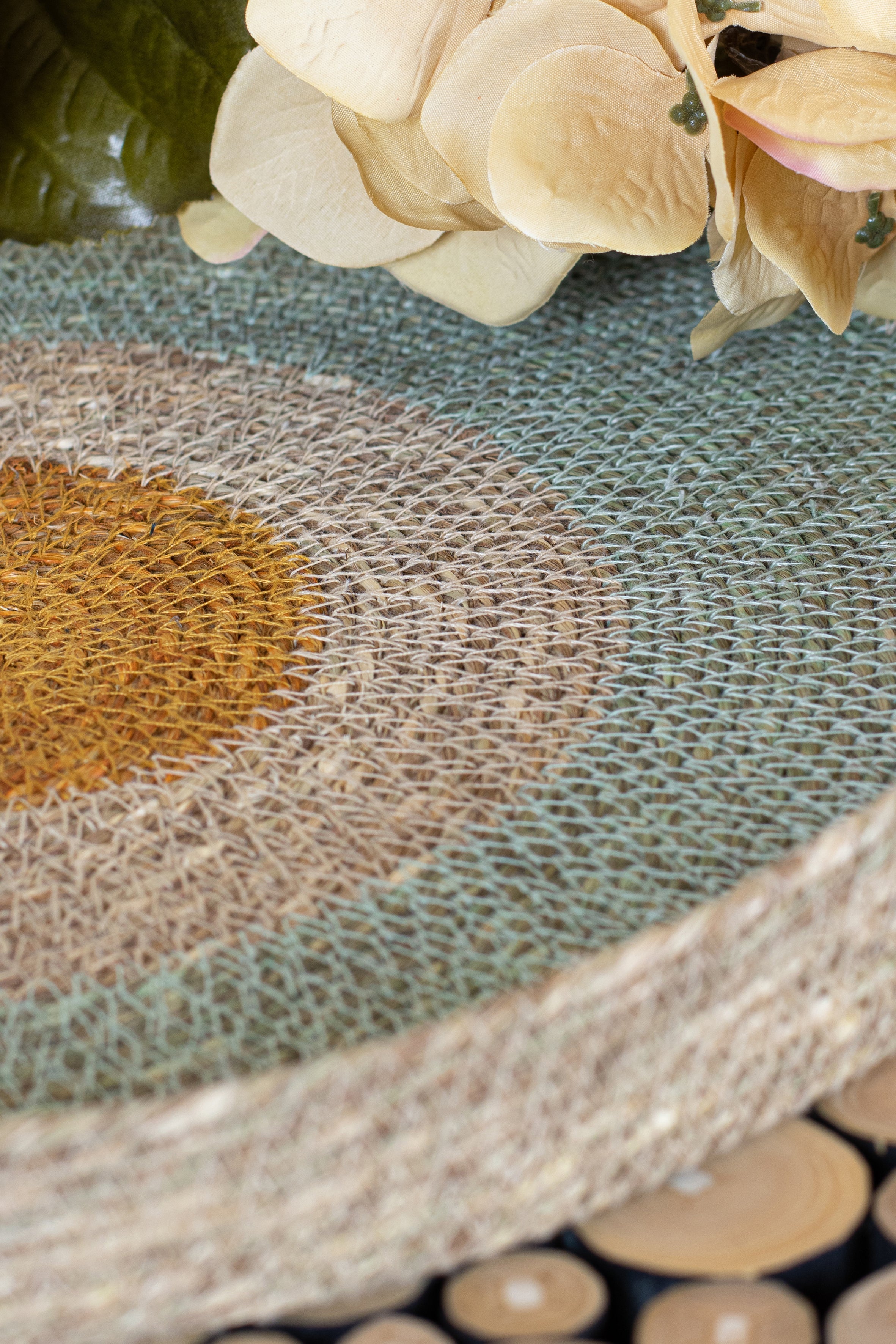 Kampa Round Centerpiece - Seagrass