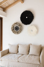 Kapau Decoration In Rooster Feathers And Black Shells D 50 Cm