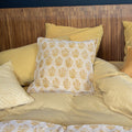 Cojín de terciopelo estampado Dori - Amarillo
