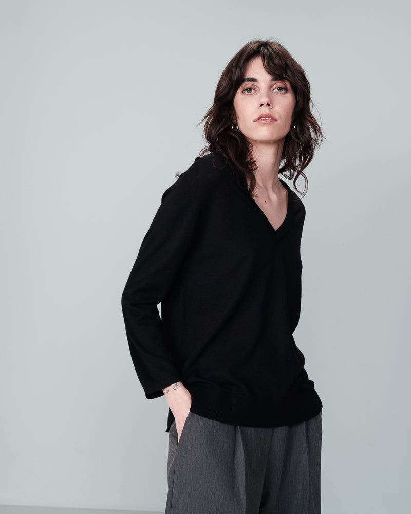 PULL NOIR NAIVE NOIR