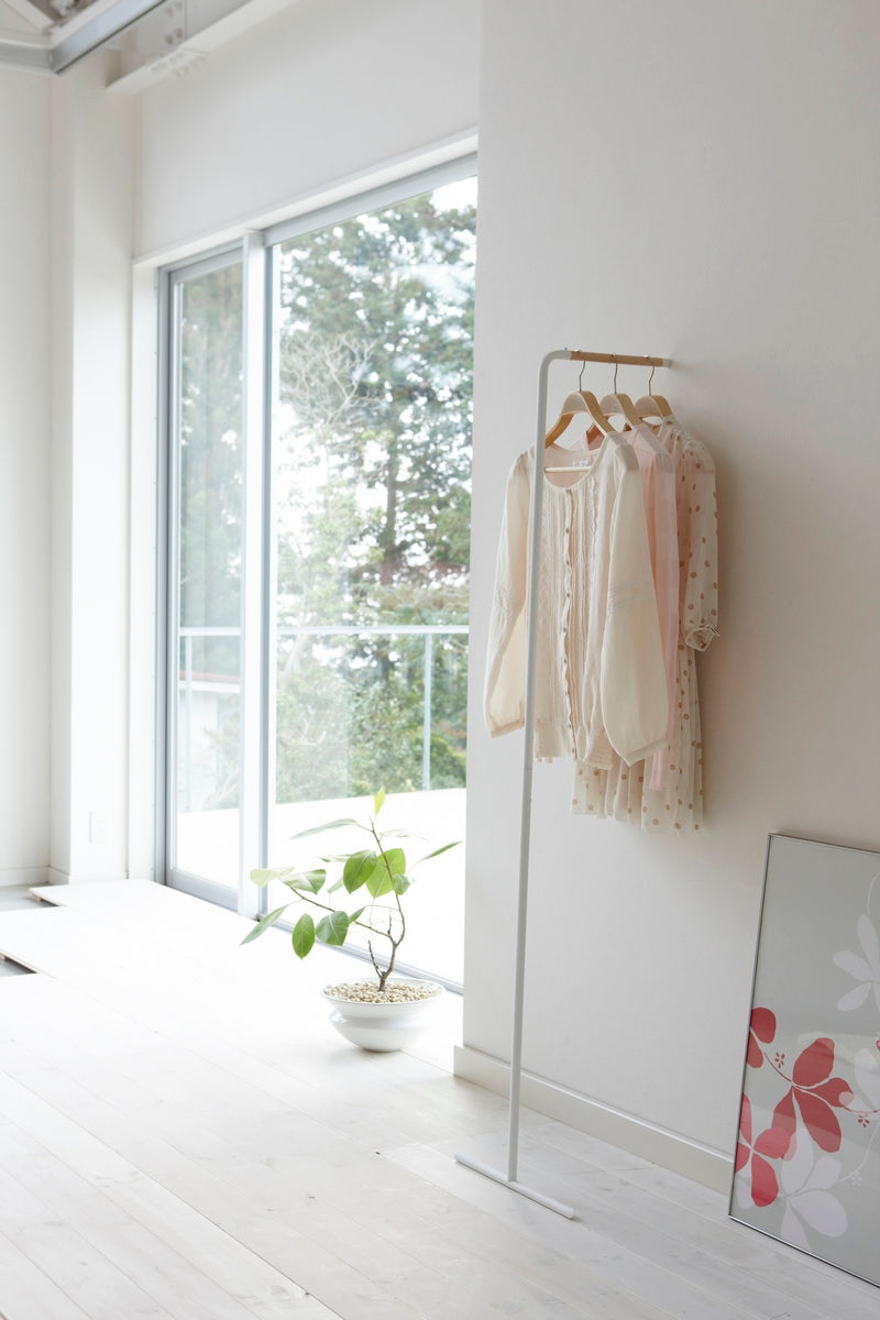Minimalist Clothes Rack - Tower - White
