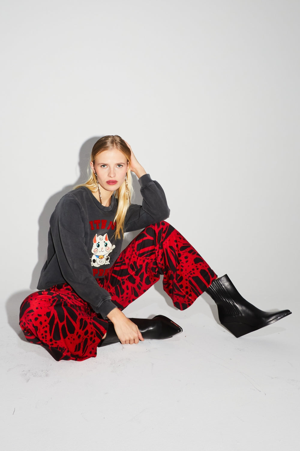 The Max Velvet Kiku Pants