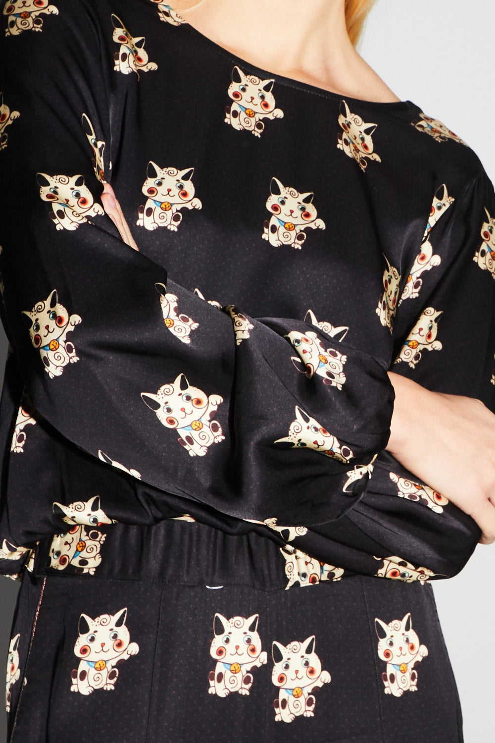 The Lucky Cat Reversible Wrap Daisy Blouse