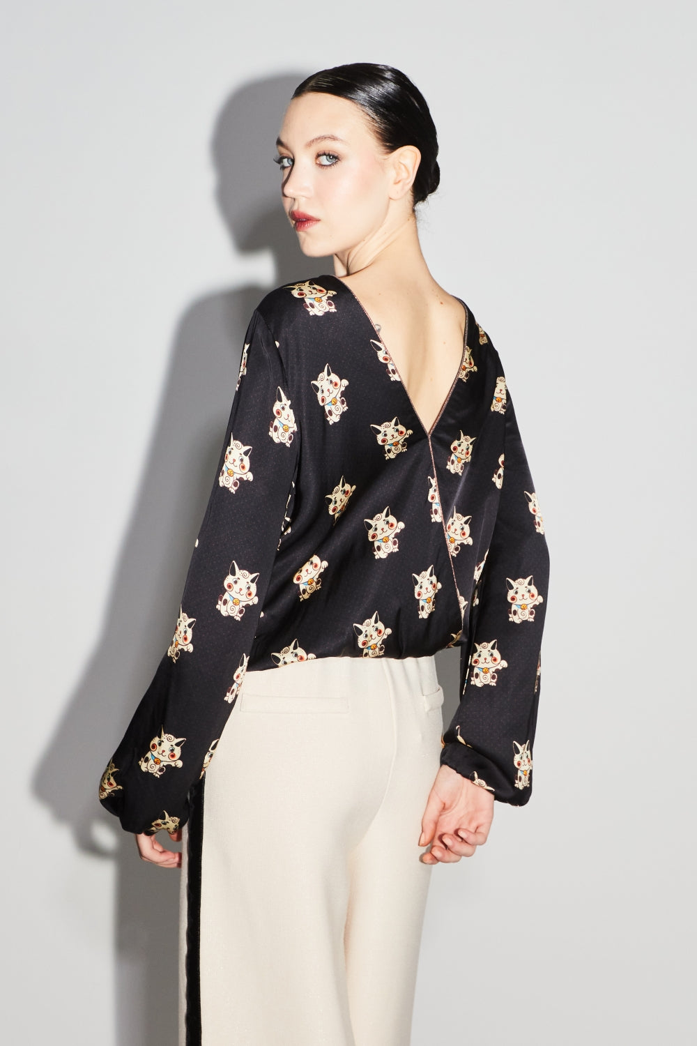 The Lucky Cat Reversible Wrap Daisy Blouse