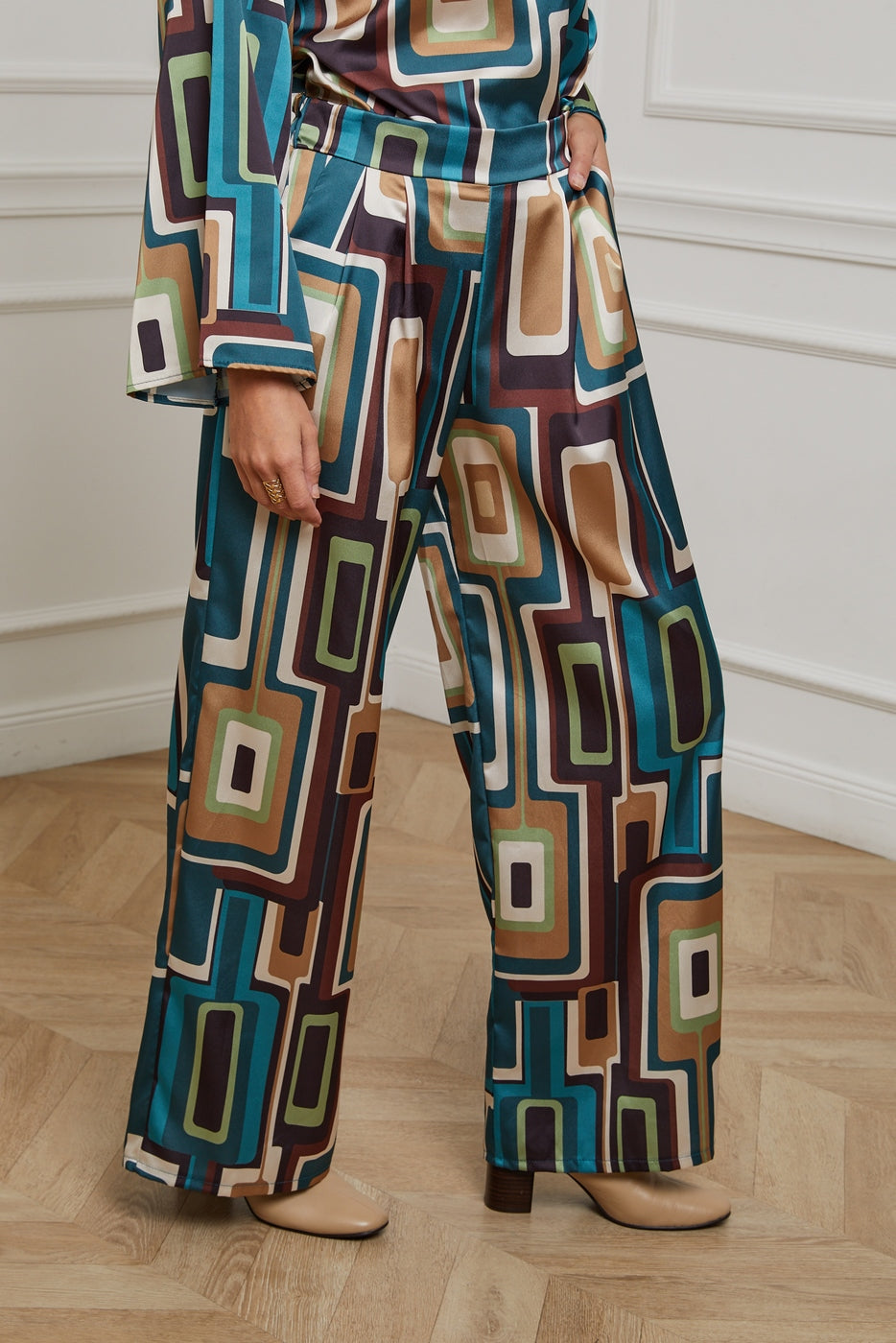 Duck-style trousers