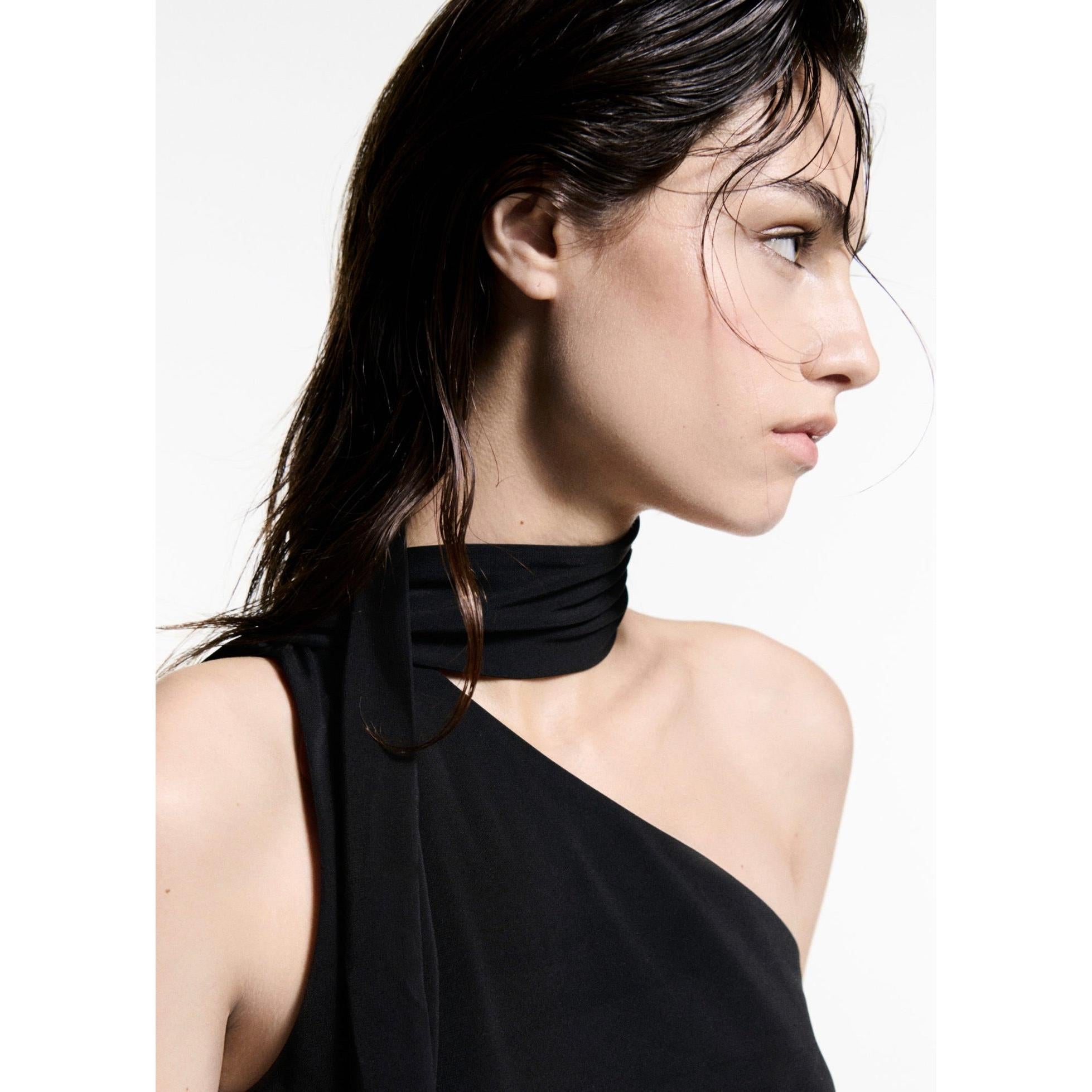 Asymmetrical Crew Neck Top - Black