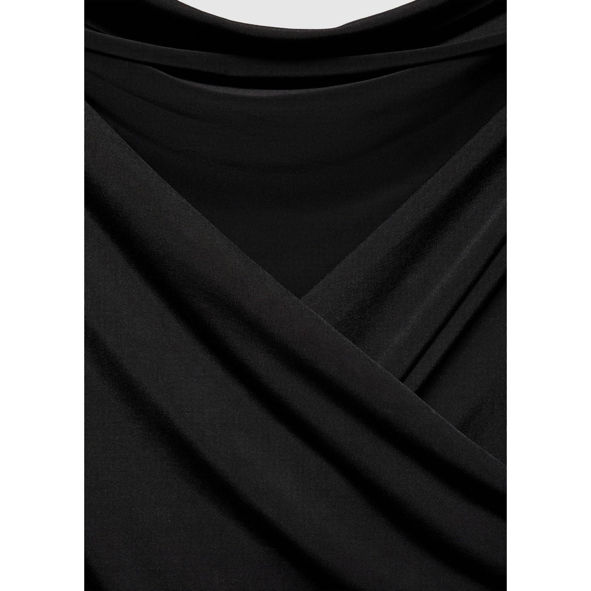 Camiseta con diseño cruzado - Negro