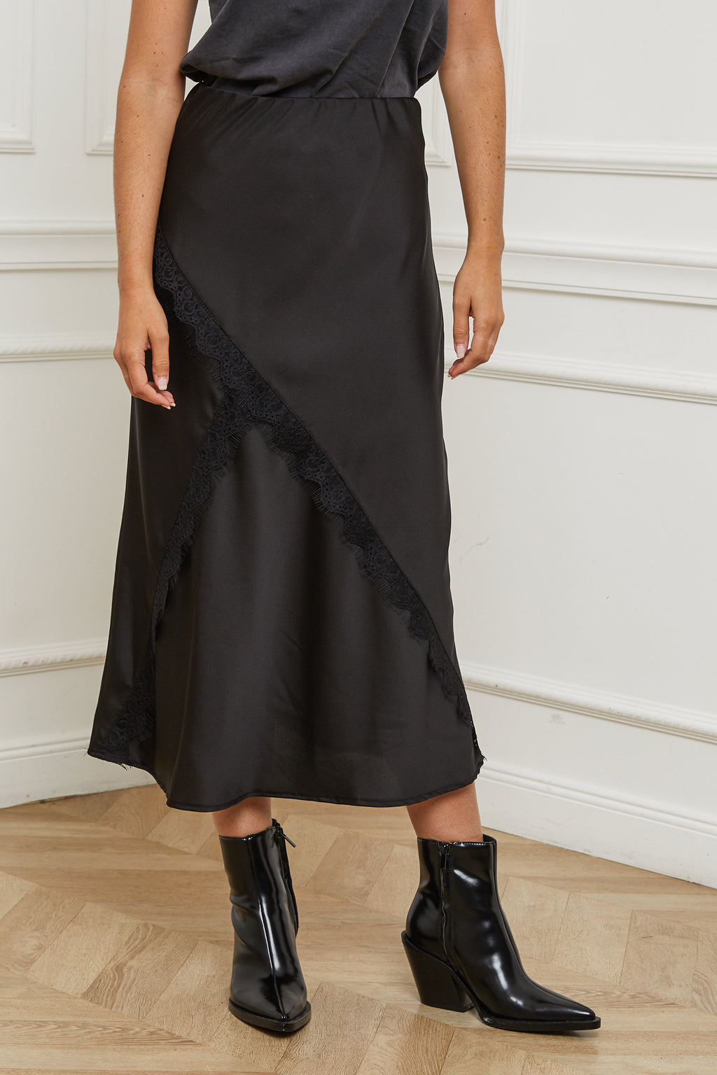 Skirt - Black
