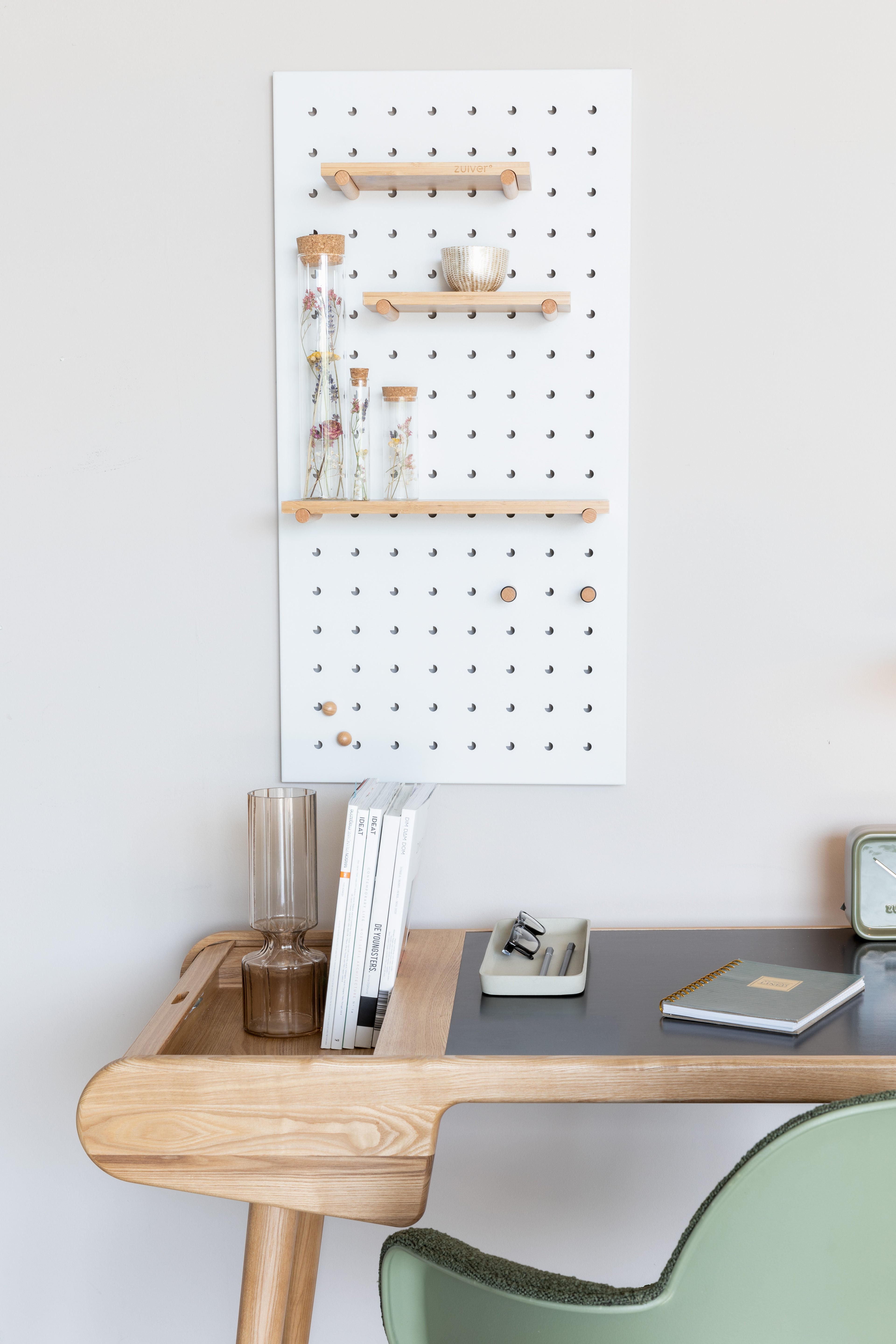 Bundy Pegboard - Estante - Bambú macizo - Blanco