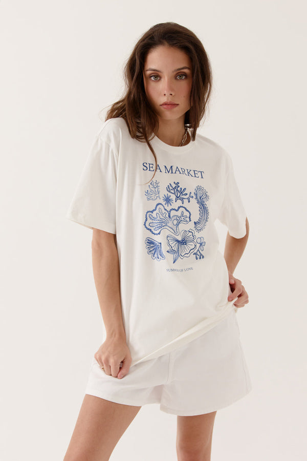 Ilysia T-Shirt