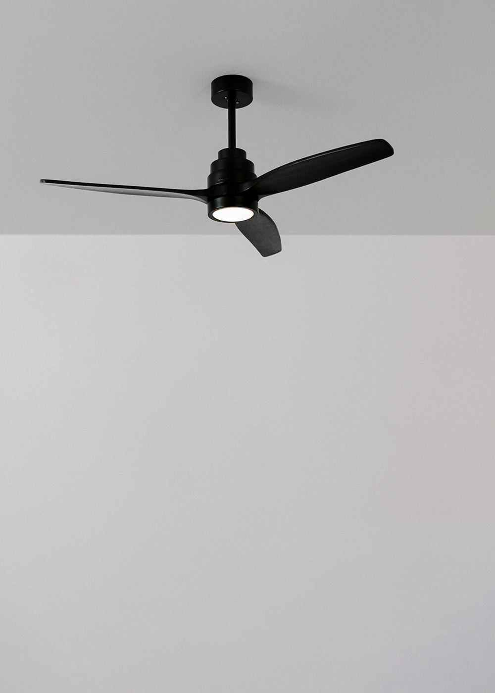 Wind Stylance Natural Wood - Ventilateur De Plafond 40W Silencieux 100% Bois - Noir