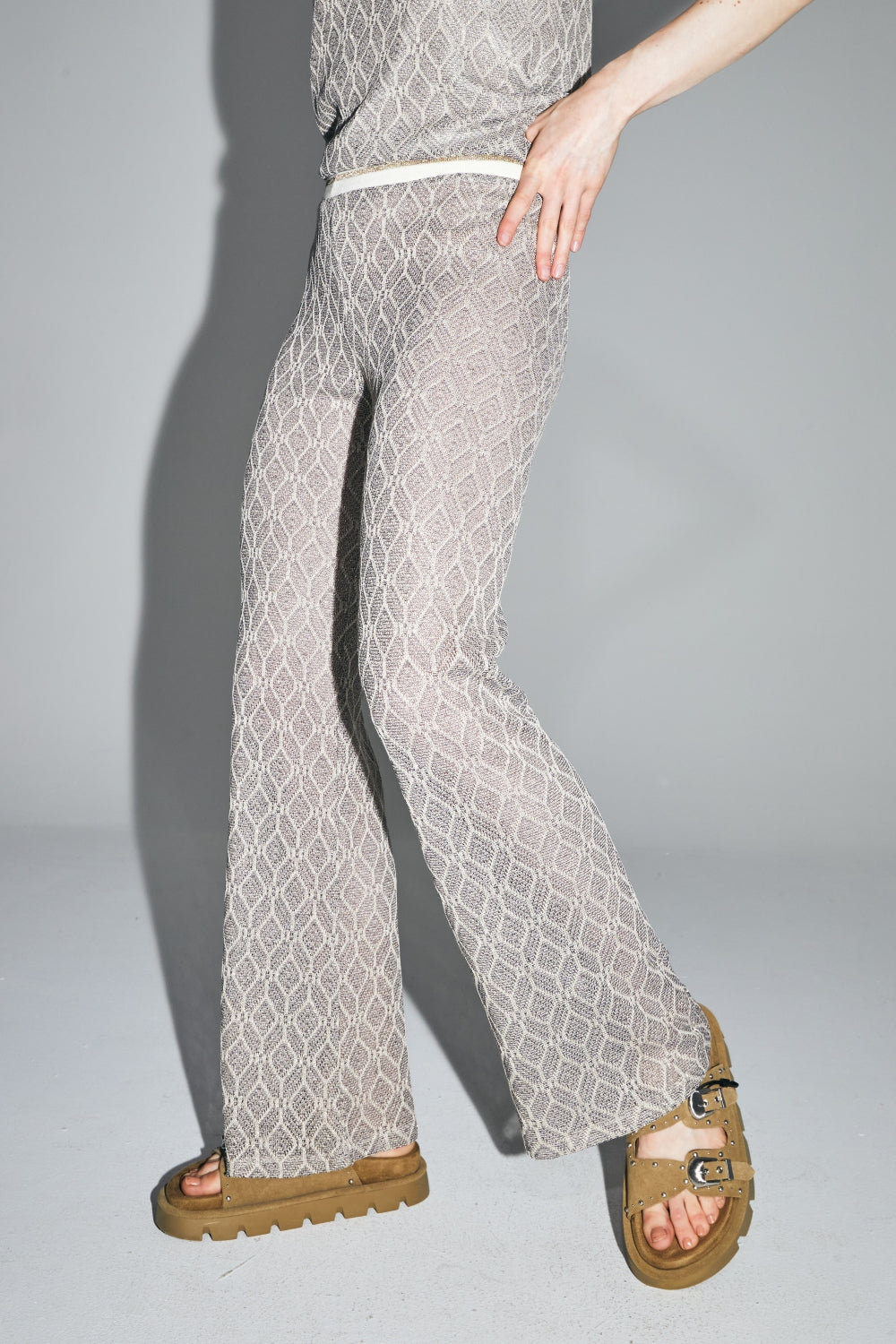The Edwin Geo Knit Openwork Trousers Gold Black
