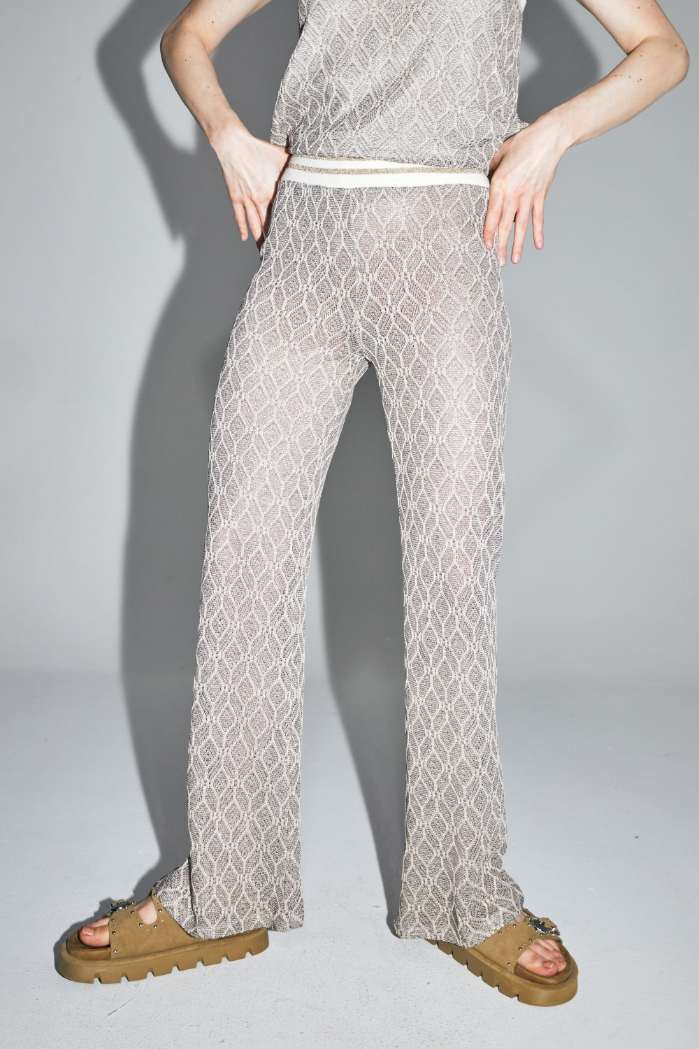 The Edwin Geo Knit Openwork Trousers Gold Black