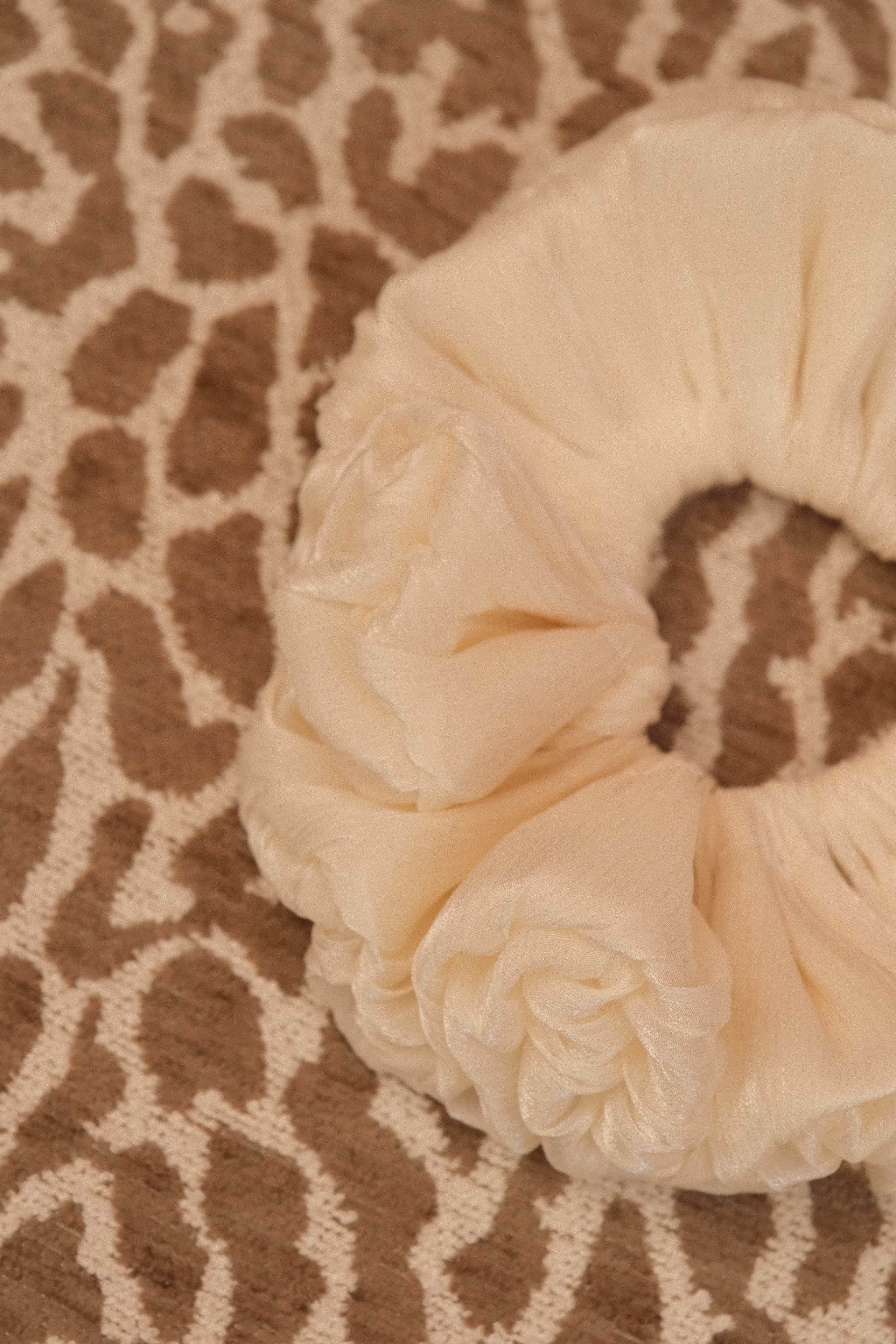 Maxi coletero Froufrou blanco satinado