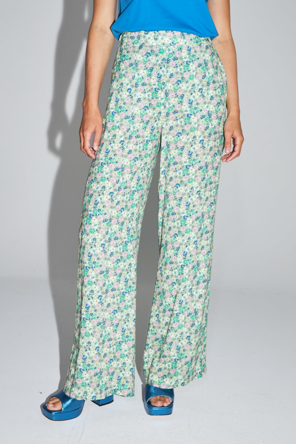 The Pink And Yellow Gypsy Floral Print Max Trousers Made In Italy