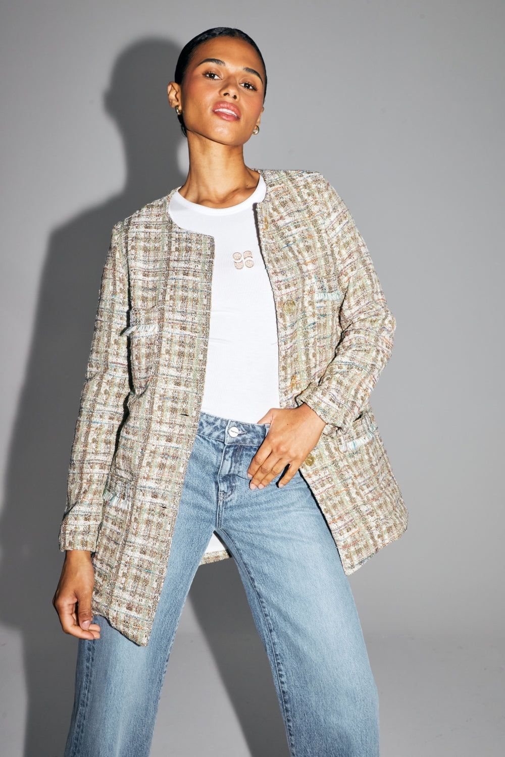 La chaqueta Toulouse de tweed reciclado arcoíris hecha en Italia