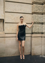 Robe Volant Ornement Paillettes