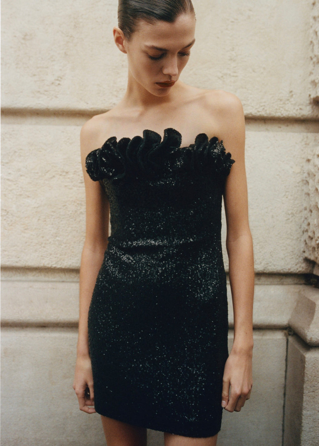 Robe Volant Ornement Paillettes