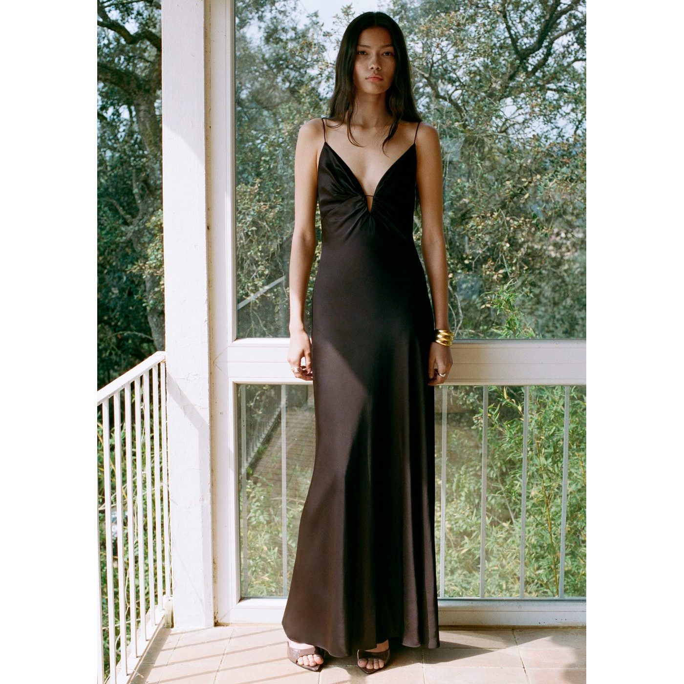 Robe Satinée Col V