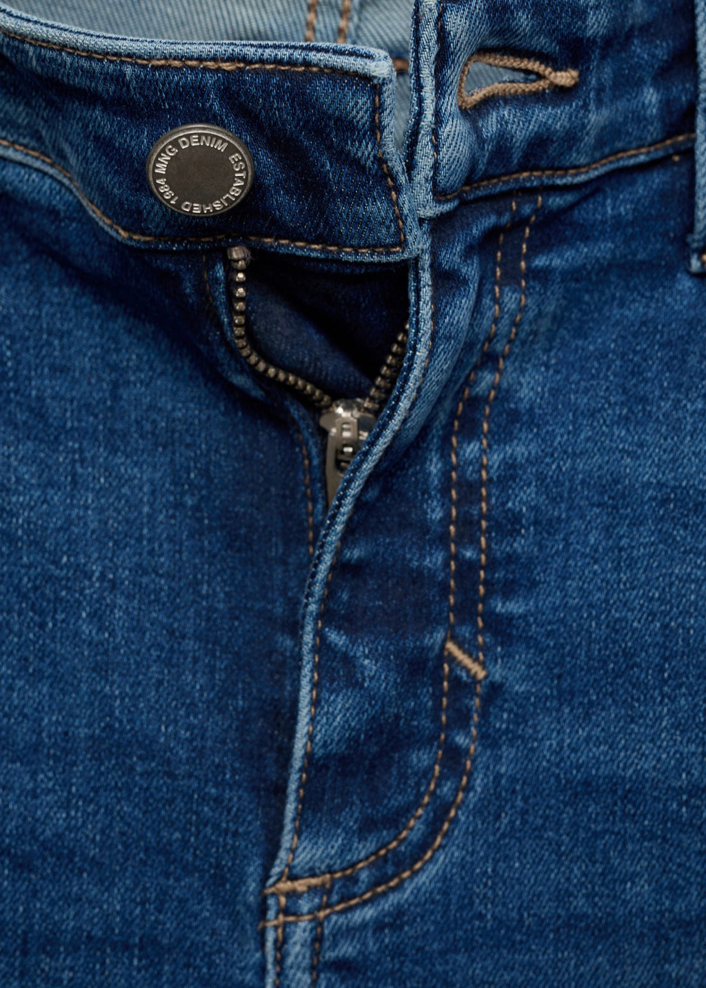 Skinny Jeans with Regular Waist