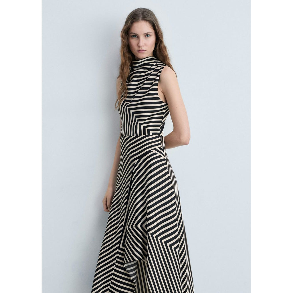 Robe Dunia - Black