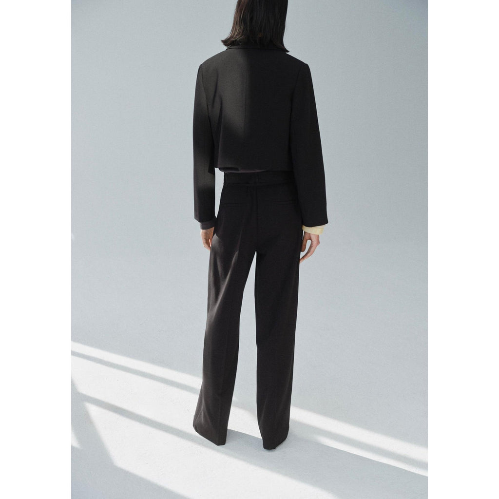 Pantalón de traje recto con nudo