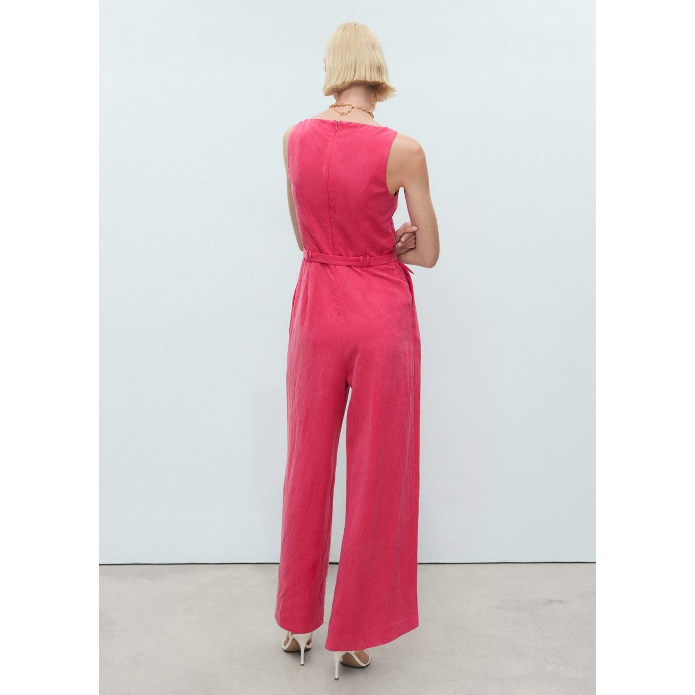 Traje con cinturón de lyocell