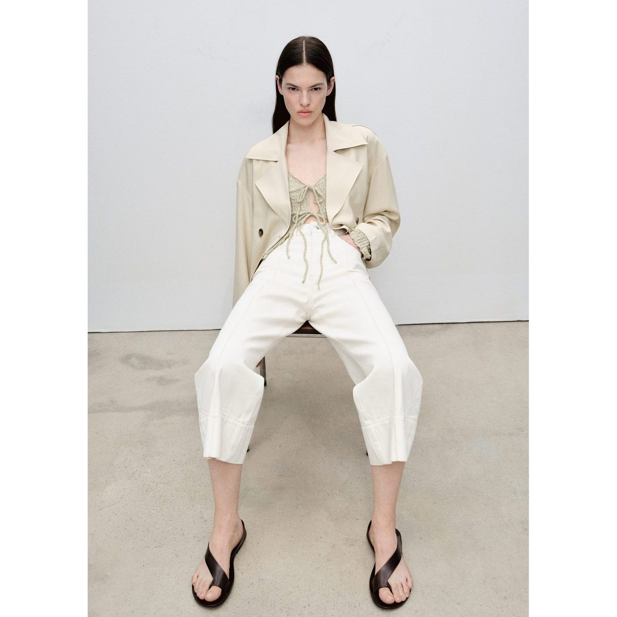 mango-woman-87055768-05