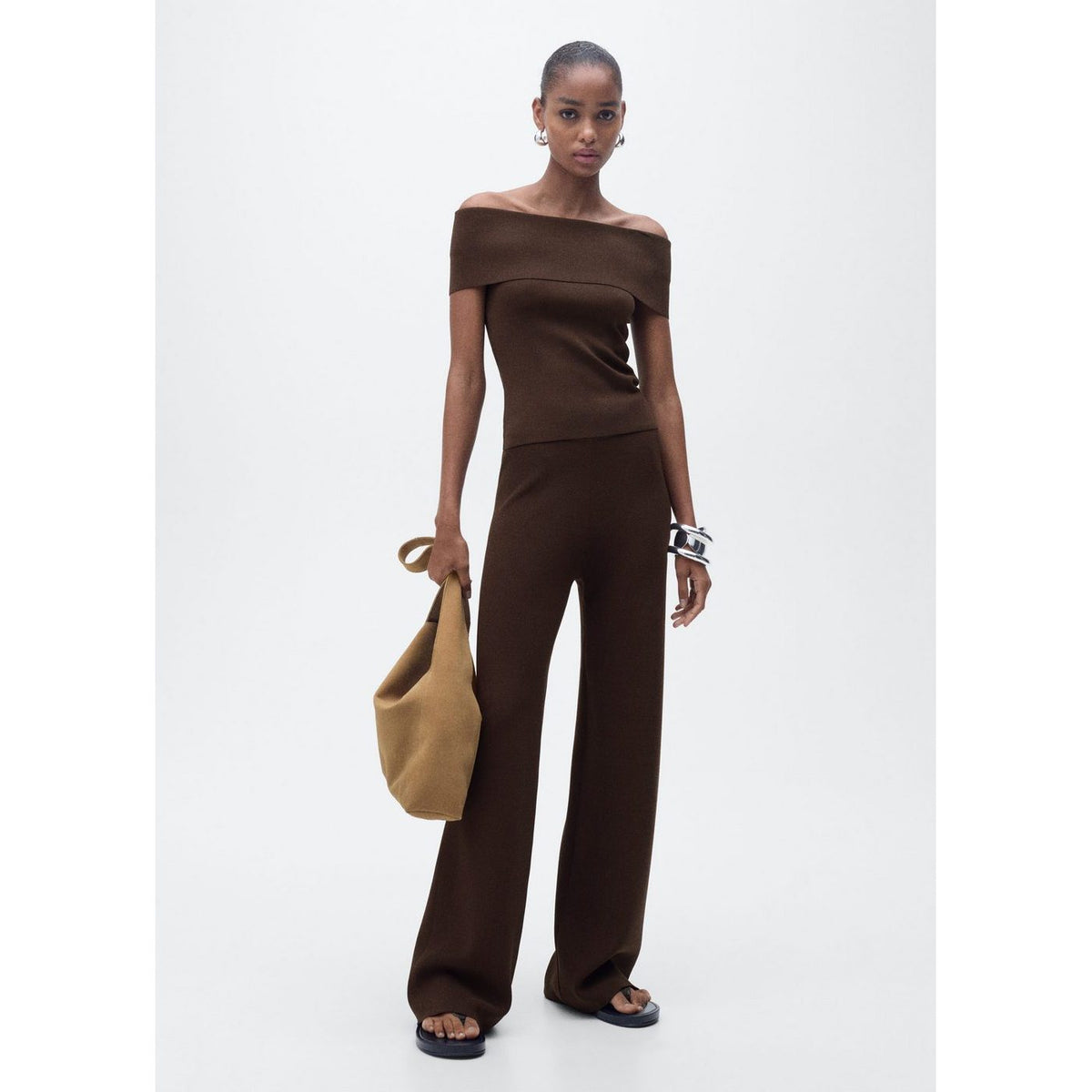 mango-woman-87067172-32