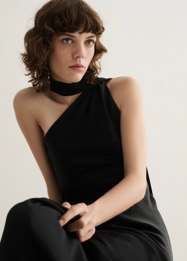 Robe Asymétrique Col