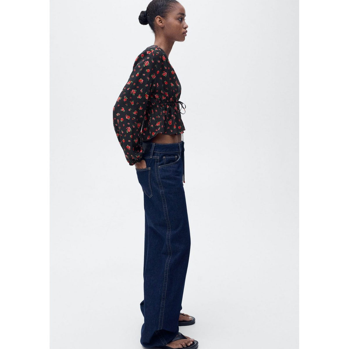 Blusa De Flores Con Volantes