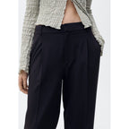 Pantalón Recto Con Pinzas