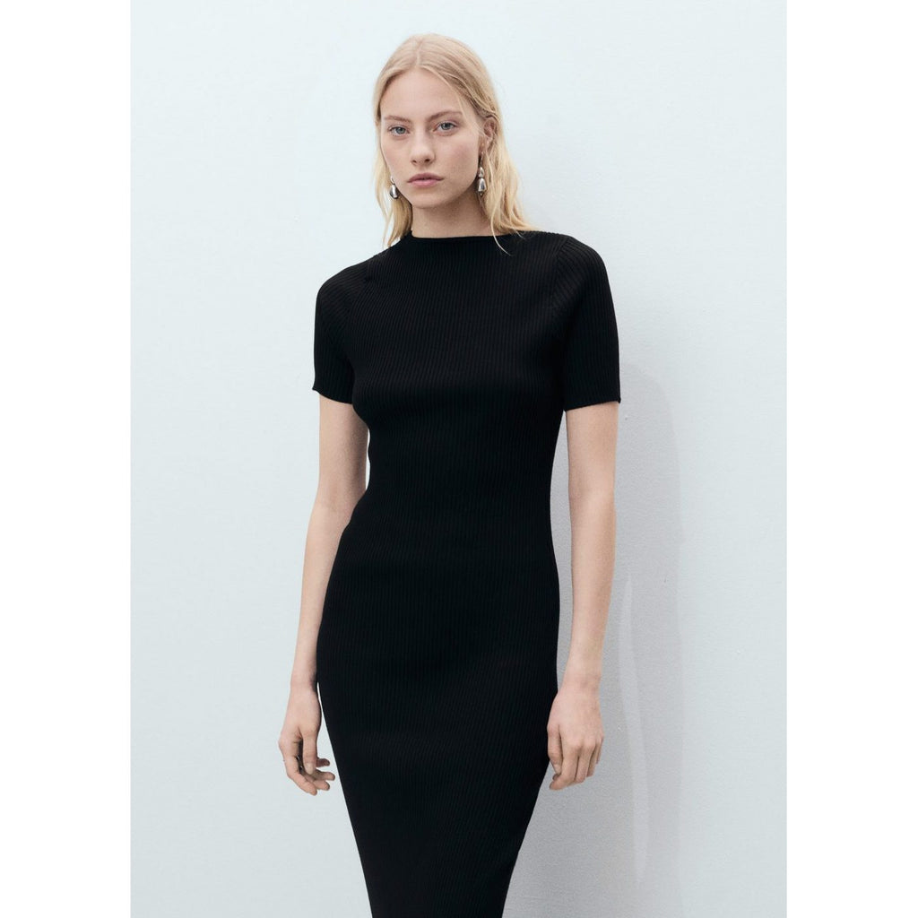Robe Midi Côtelée Avec Ouverture Au Décolleté