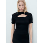 Robe Midi Côtelée Avec Ouverture Au Décolleté