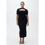 Robe Midi Côtelée Avec Ouverture Au Décolleté