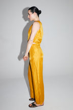 El mono Elia de lino ocre brillante Made In Italy