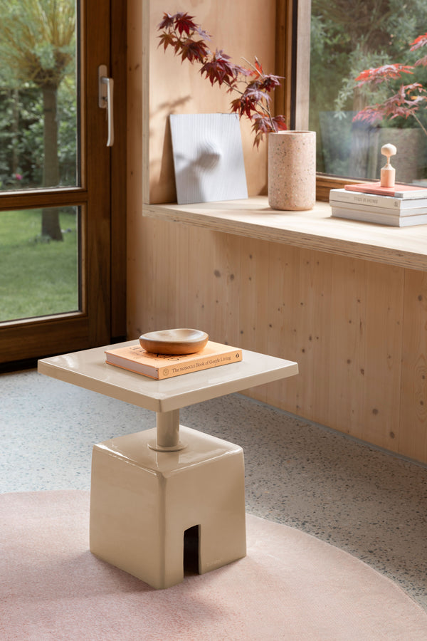 Chubby - Side Table - Iron - Beige