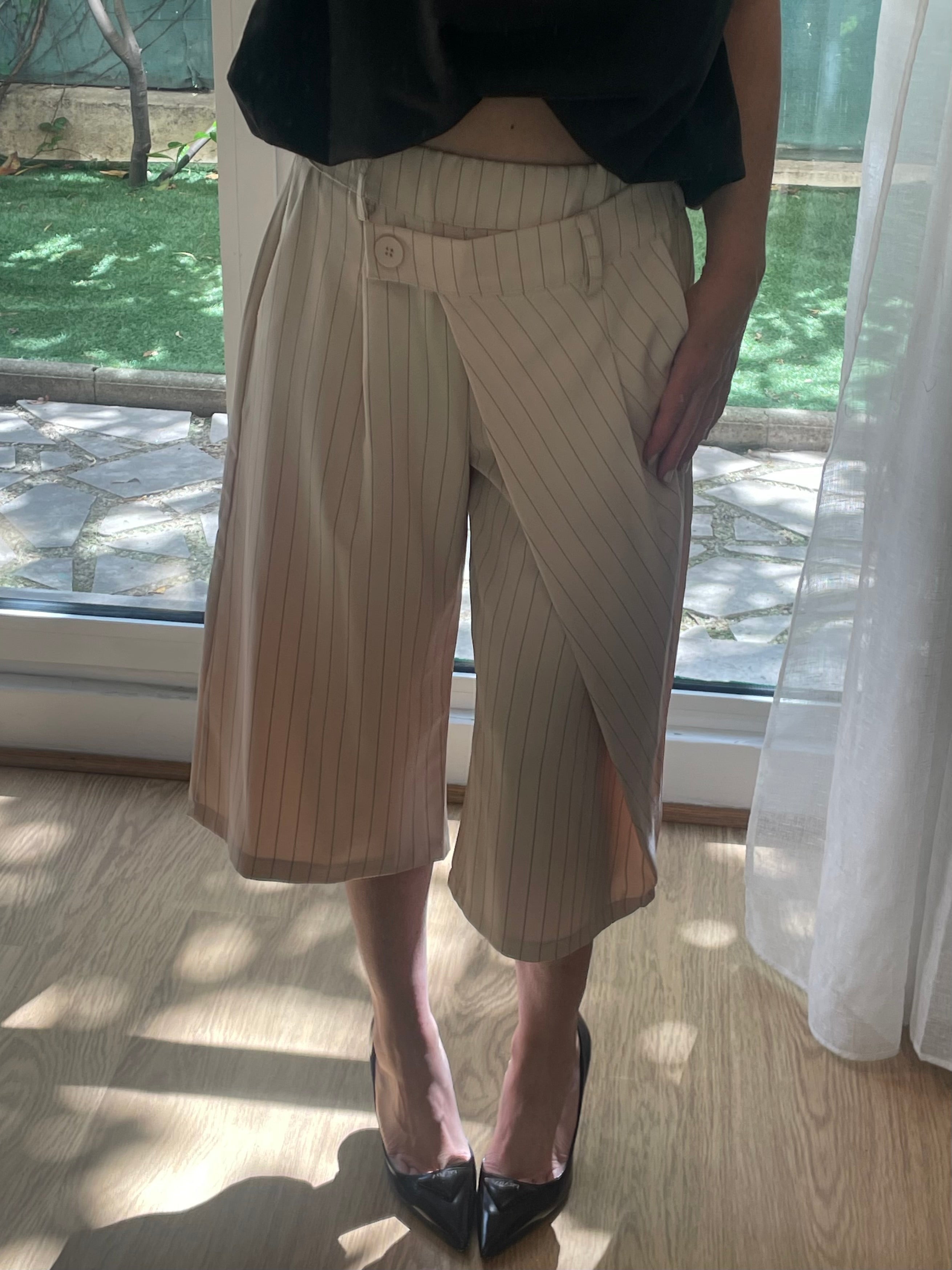 Bermudas Mina Beige
