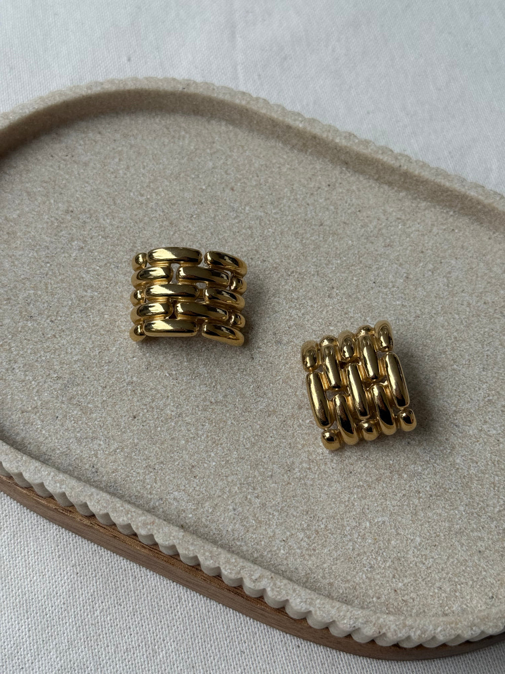 Pendientes Givenchy Vintage - Eslabones Trenzados Dorados