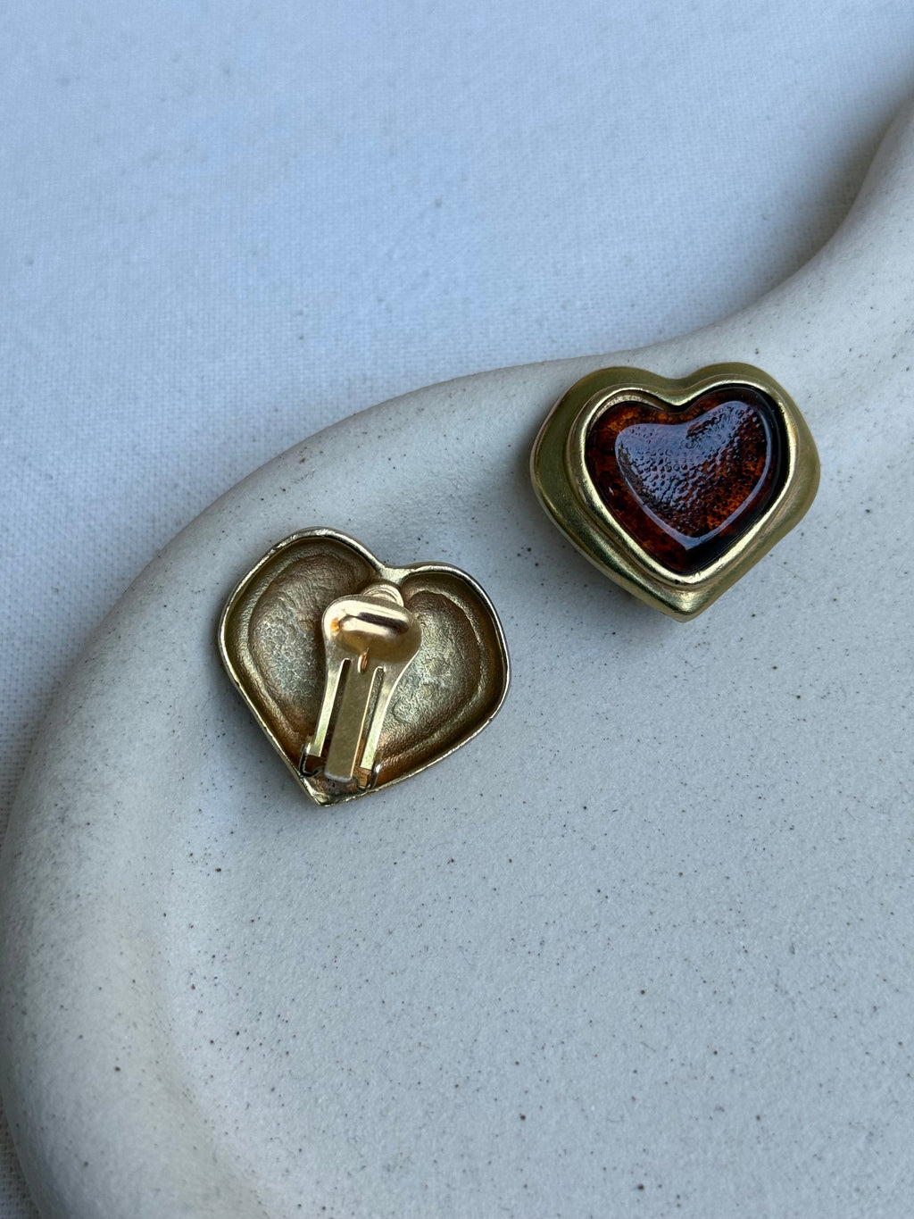 Boucles D’Oreilles Vintage - Coeurs Cabochons Résine Ambrée